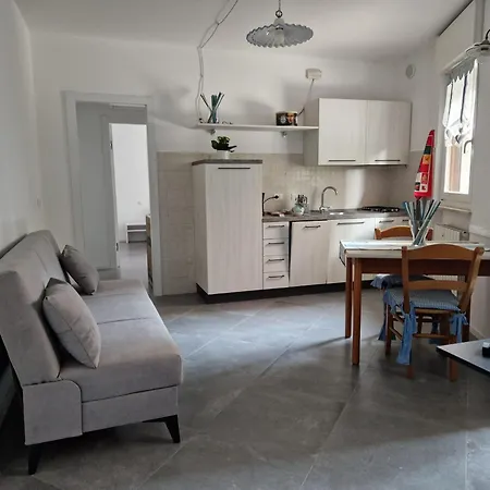 Iris 2 Apartment *